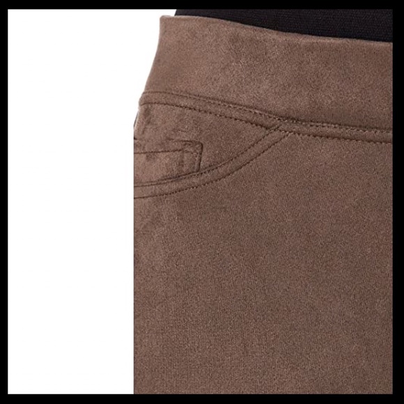 HUE Textured Microsuede Leggings - Picture 4 of 5